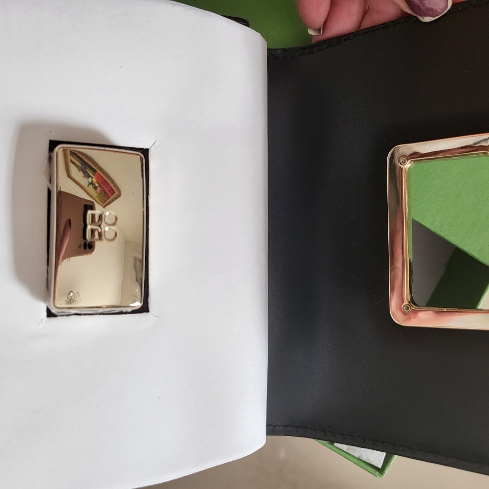 Kate Spade Wallet - Picture 8 of 8